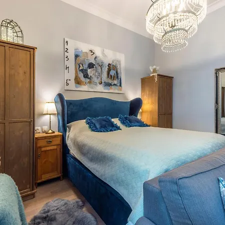 Apartament 3on7 *